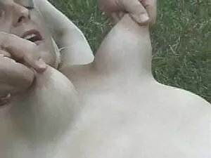 Candi twofingerfuck  ...