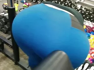 Gangbang de hallowee ...